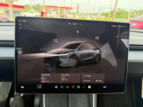 Used 2026 Tesla Model Y 2WD image 12