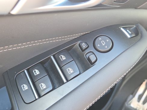 Used 2022 BMW X5 M50i image 41