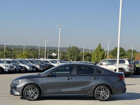Used 2023 Kia Forte GT-Line FWD image 3