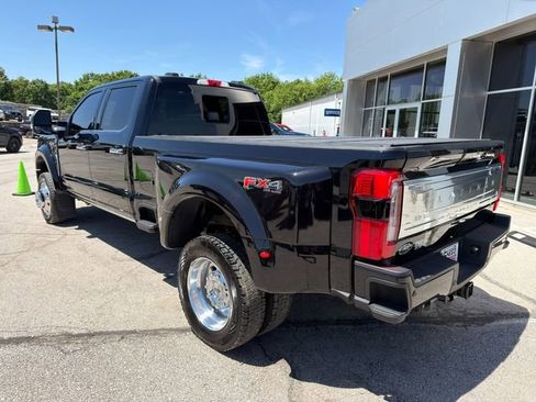 Used 2024 Ford F450 Platinum w/ FX4 Off-Road Package AWD/4WD image 5