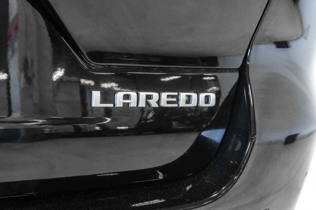 Used 2025 Jeep Grand Cherokee Laredo X w/ Luxury Tech Group I AWD/4WD image 28