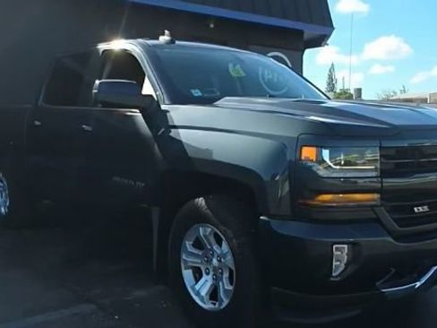 Used 2018 Chevrolet Silverado 1500 LT w/ All Star Edition AWD/4WD image 1