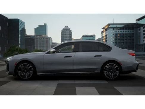 New 2026 BMW i7 eDrive50 w/ M Sport Package RWD image 4