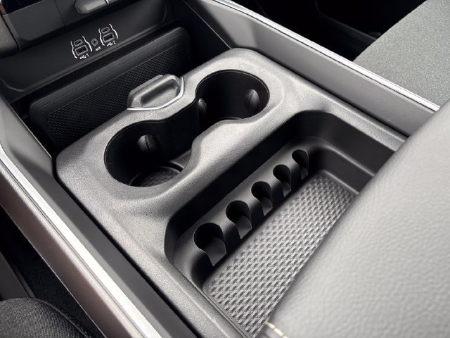 New 2026 RAM 1500 Express AWD/4WD image 21