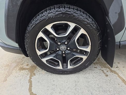 Used 2020 Toyota RAV4 Adventure image 2