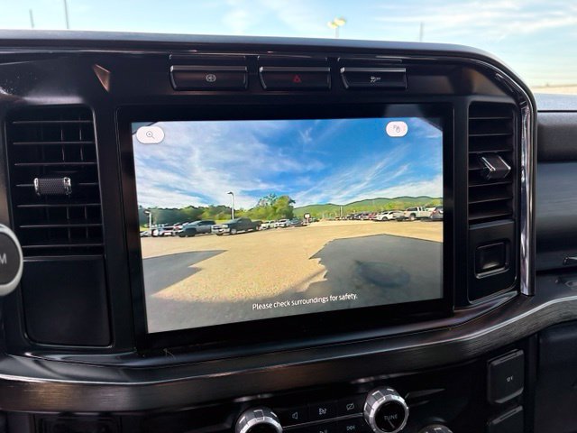 Used 2023 Ford F550 4x4 Crew Cab Super Duty image 5