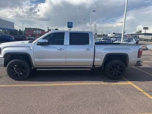 Used 2018 GMC Sierra 1500 Denali w/ Denali Ultimate Package AWD/4WD image 7
