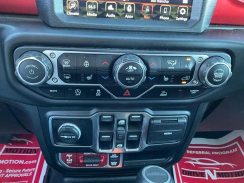 Used 2020 Jeep Gladiator Rubicon image 32