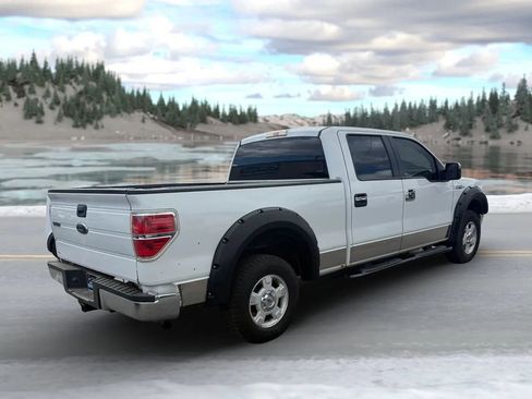 Used 2013 Ford F150 XLT w/ Trailer Tow Pkg image 3