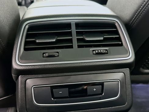 Used 2024 Audi A6 Premium Plus image 28