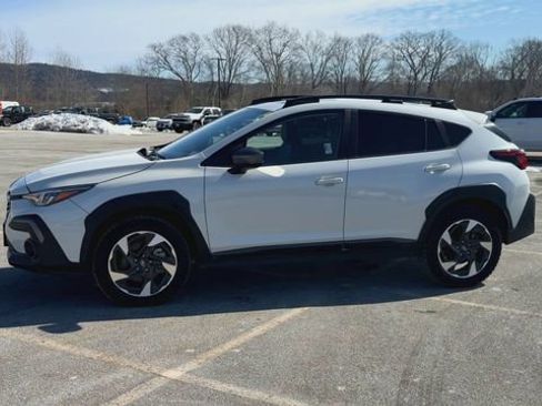 Used 2024 Subaru Crosstrek 2.5i Limited image 5