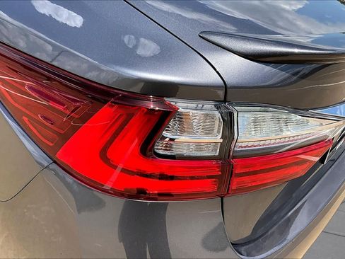 Used 2018 Lexus ES 350 w/ Luxury Package w/Wood Trim FWD image 27