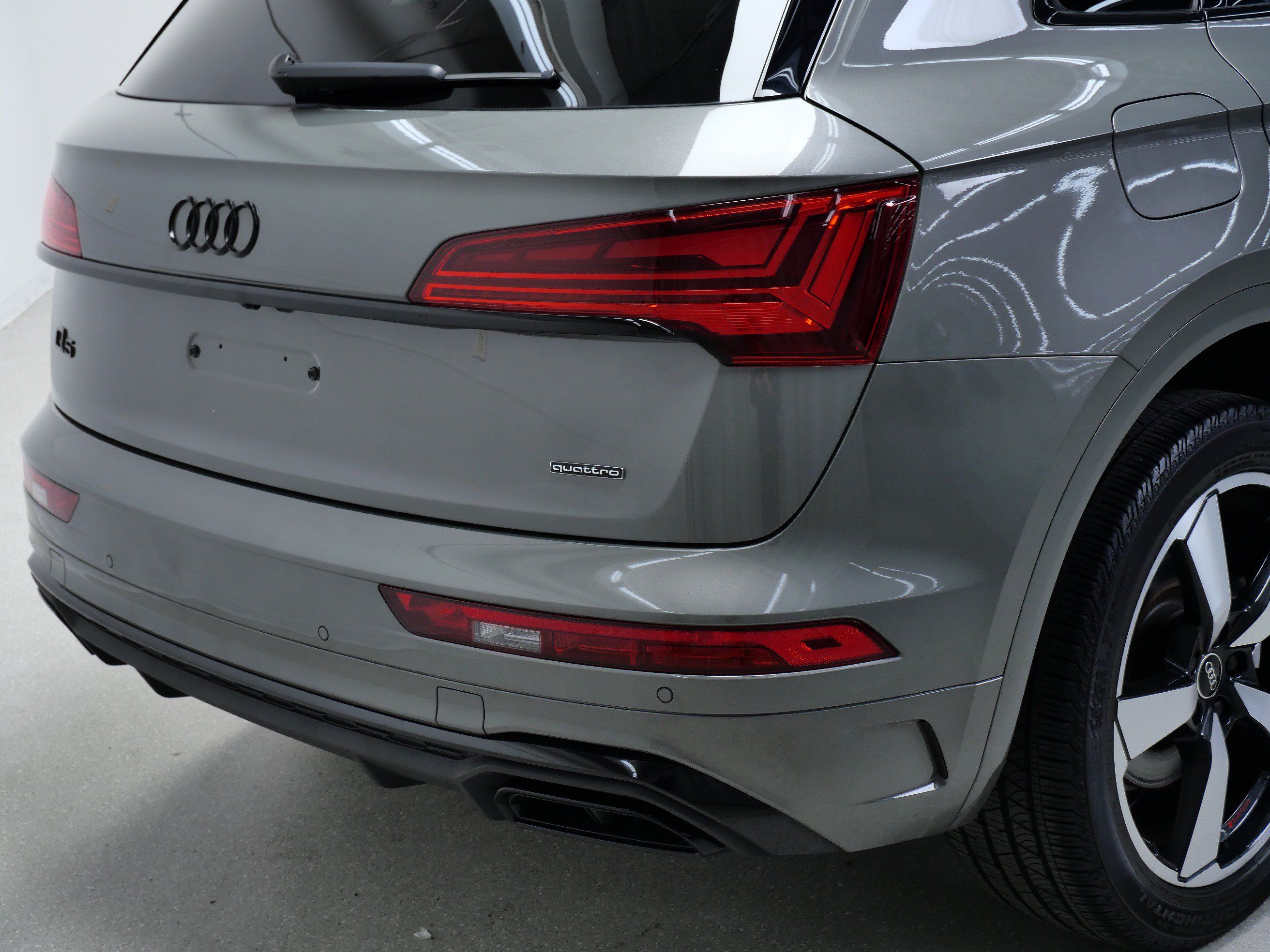 Used 2023 Audi Q5 2.0T Premium Plus w/ Premium Plus Package AWD/4WD image 5