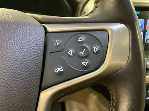 Used 2019 GMC Acadia Denali w/ Technology Package FWD image 20
