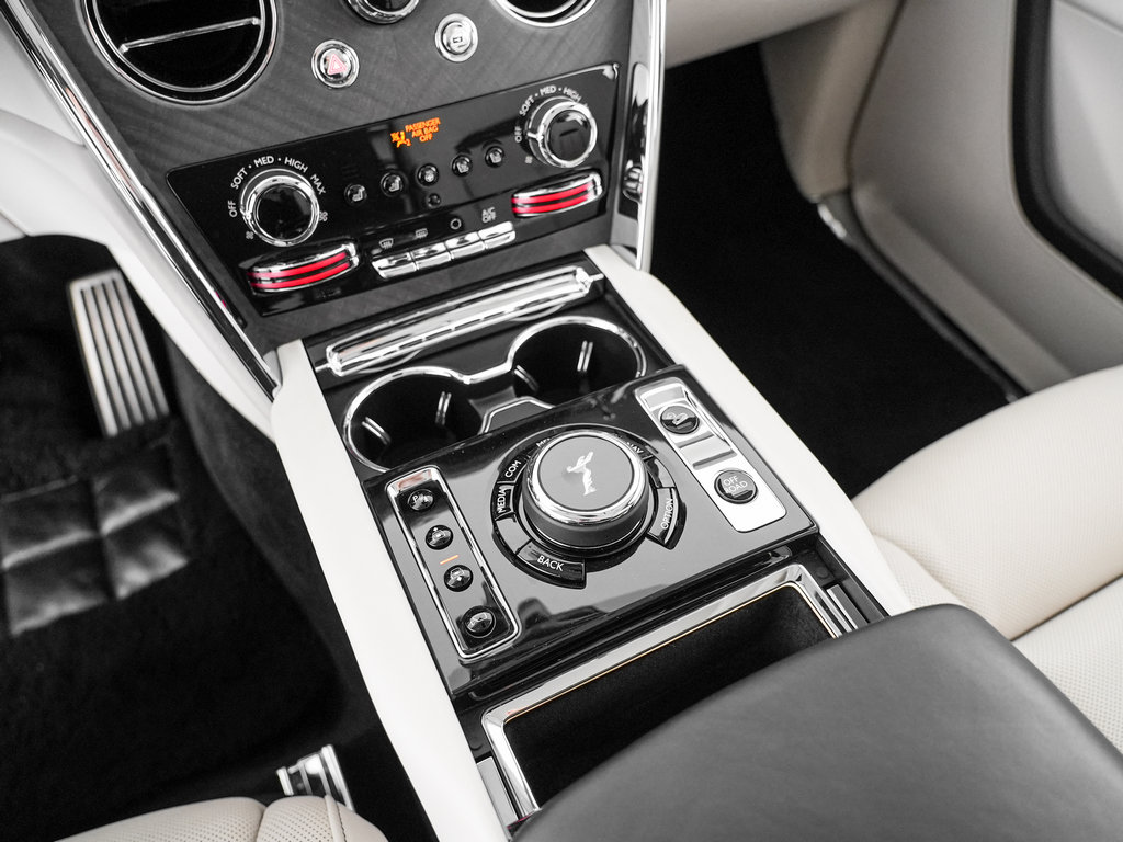 Used 2019 Rolls-Royce Cullinan AWD/4WD image 21