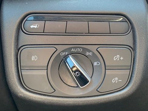 Used 2019 INFINITI QX50 Luxe AWD/4WD image 22