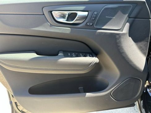 New 2026 Volvo XC60 B5 Ultra w/ Climate Package AWD/4WD image 15