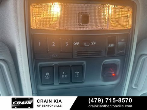 Used 2020 Toyota 4Runner Venture w/ Moonroof Package AWD/4WD image 30