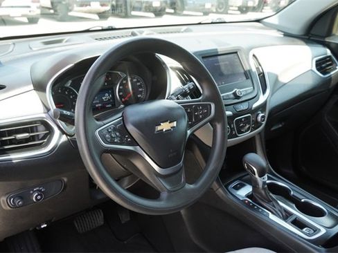 Used 2023 Chevrolet Equinox LT image 18