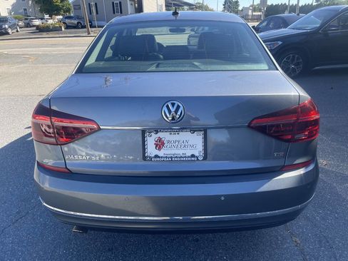 Used 2018 Volkswagen Passat 2.0T SE image 6