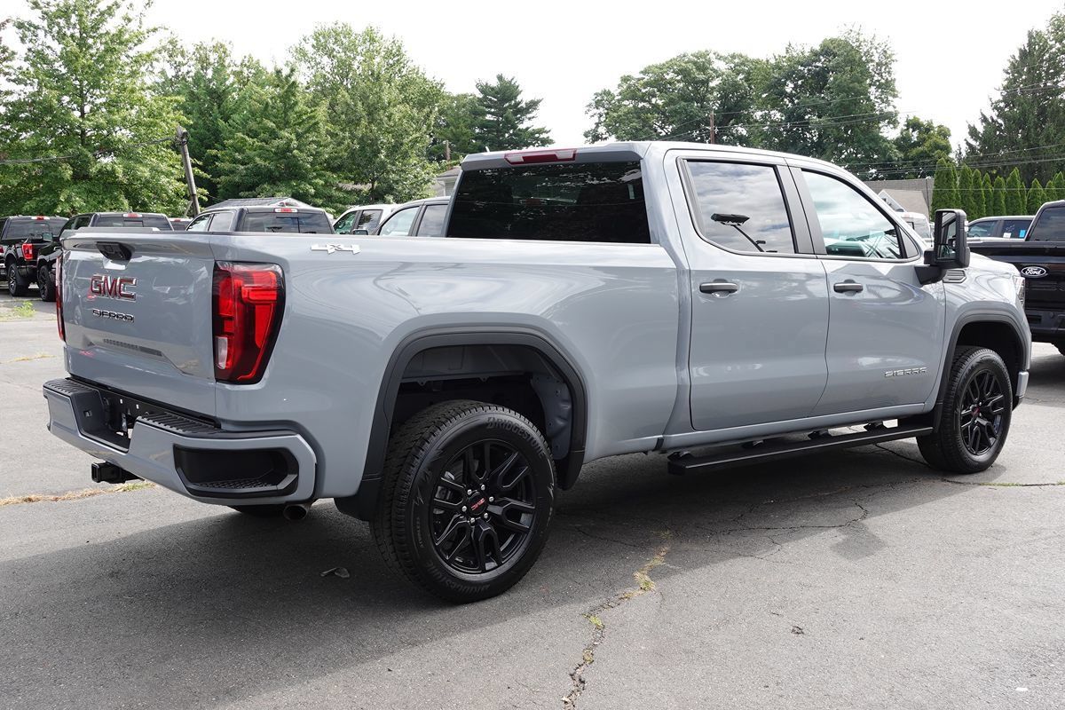 Used 2024 GMC Sierra 1500 Pro w/ Graphite Edition AWD/4WD image 3