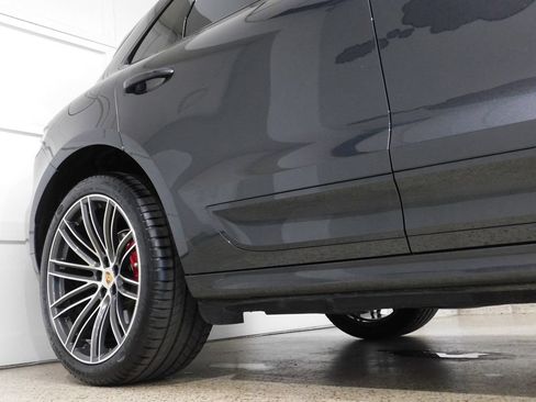 Used 2021 Porsche Macan GTS AWD/4WD image 7