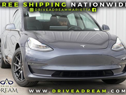 Used 2020 Tesla Model 3 Standard Range Plus image 2