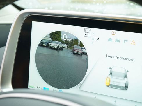 Certified 2025 Hyundai Ioniq 6 Limited image 23