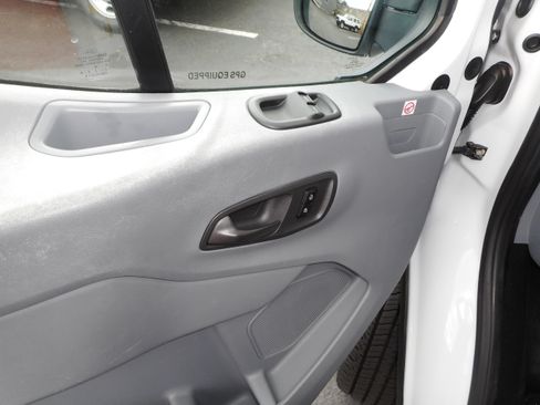 Used 2019 Ford Transit 250 148 Medium Roof RWD image 15