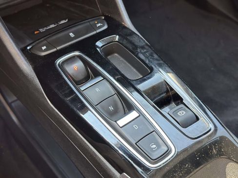 Certified 2023 Chevrolet Bolt EUV LT w/ Driver Confidence Package FWD image 13