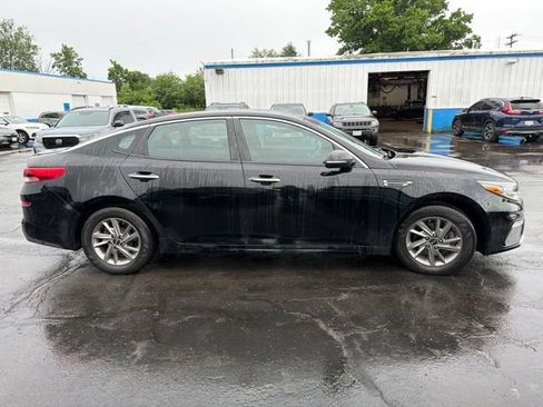Used 2019 Kia Optima LX FWD image 1