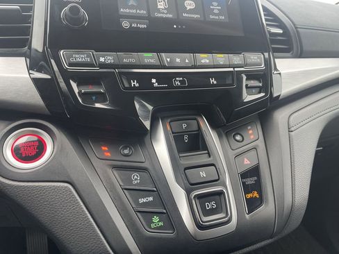Used 2024 Honda Odyssey EX-L image 25