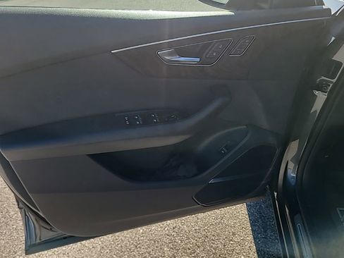 Used 2021 Audi Q8 Premium Plus w/ Premium Plus Package image 24