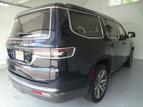 Certified 2022 Jeep Grand Wagoneer Series III AWD/4WD image 24