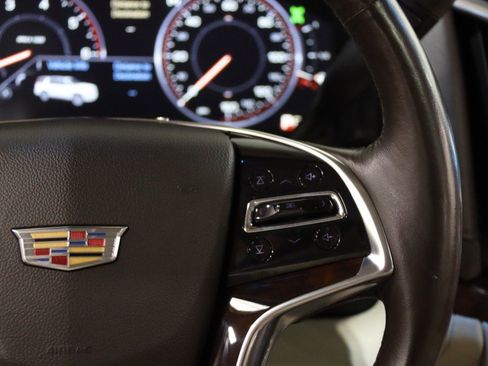 Used 2015 Cadillac Escalade Luxury AWD/4WD image 57