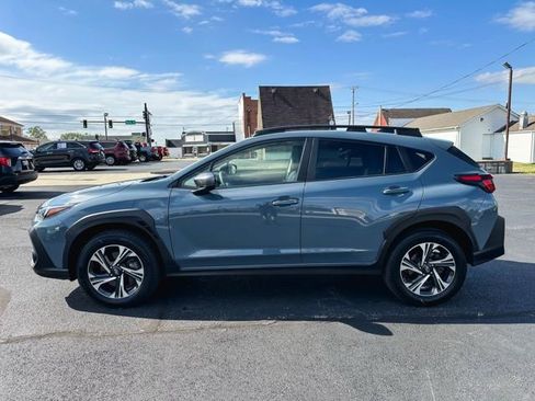Used 2024 Subaru Crosstrek 2.0i Premium image 4