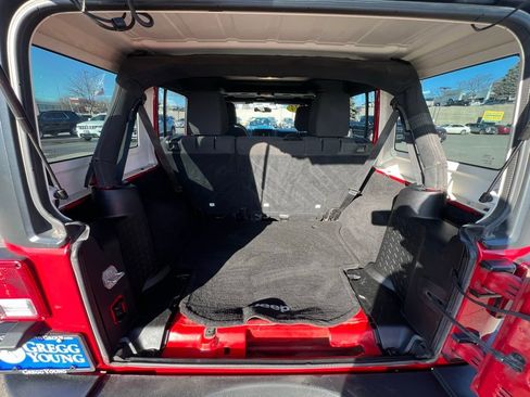 Used 2014 Jeep Wrangler Unlimited Sport image 23