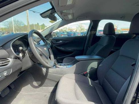 Used 2023 Chevrolet Malibu LT FWD image 21