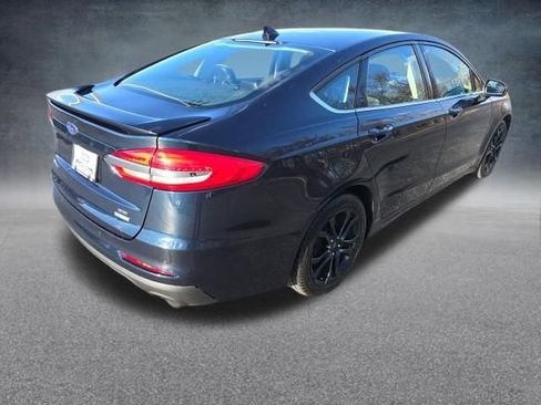 Used 2020 Ford Fusion SE w/ Equipment Group 151A FWD image 11