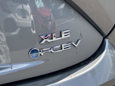 Used 2024 Toyota Mirai w/ Advanced Technology Package image 24