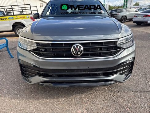 Used 2023 Volkswagen Tiguan SE R-Line AWD/4WD image 3