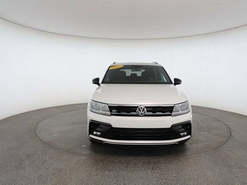 Used 2021 Volkswagen Tiguan SE R-Line image 30
