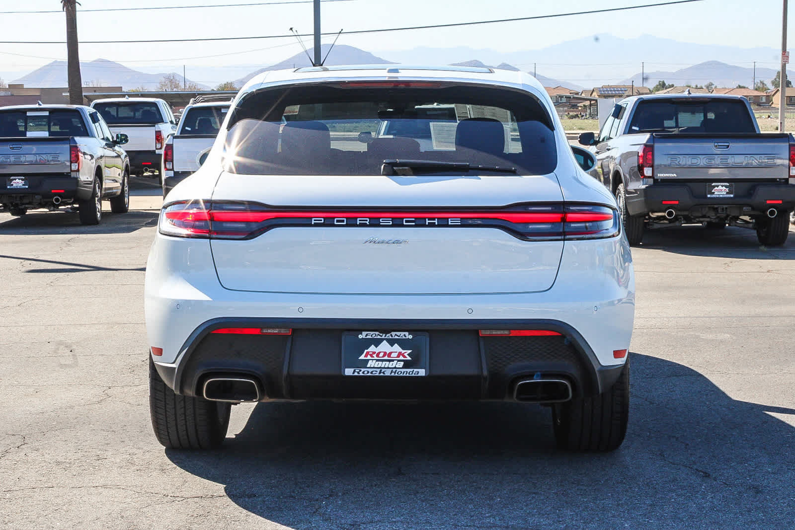 Used 2024 Porsche Macan AWD/4WD image 5