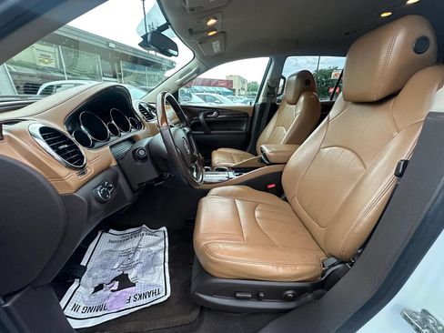Used 2017 Buick Enclave Leather AWD/4WD image 9