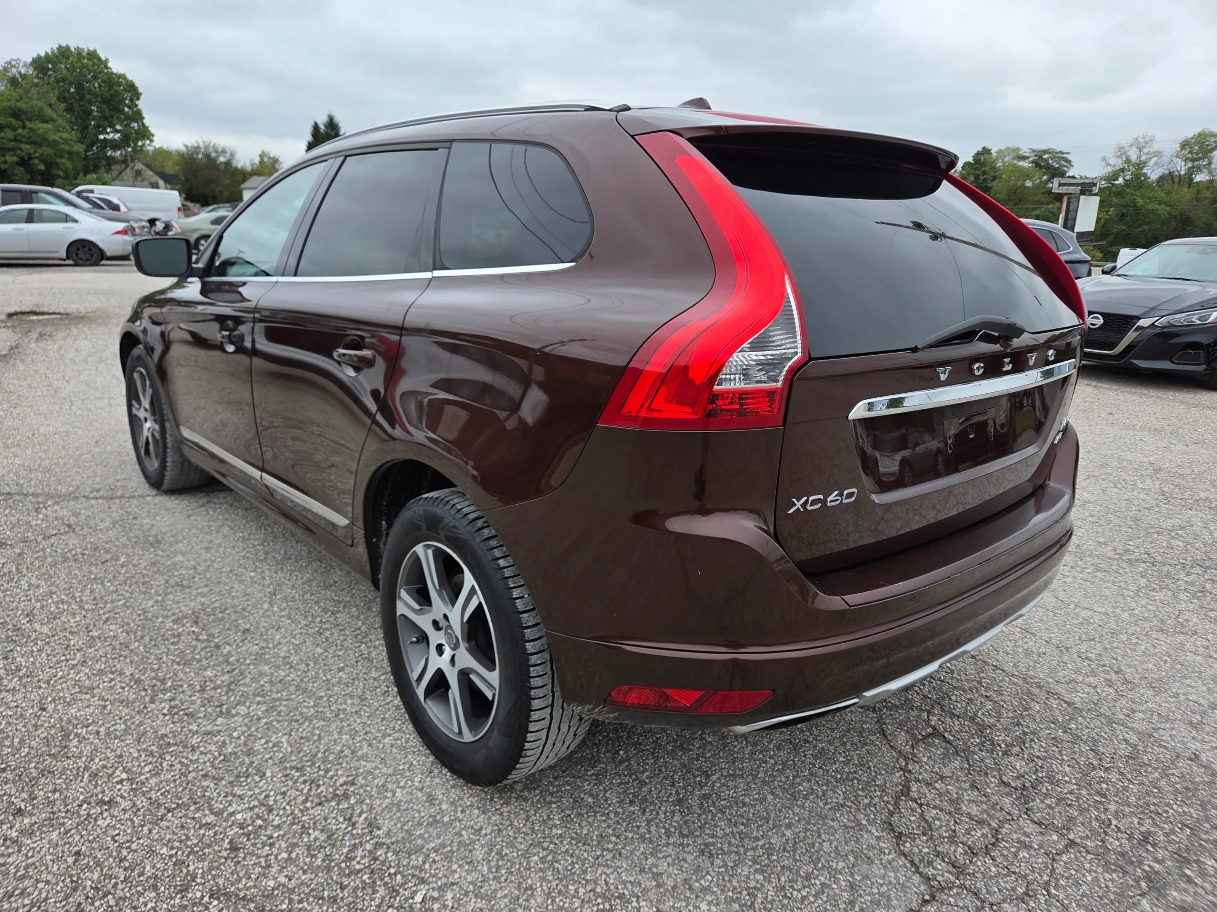 Used 2015 Volvo XC60 T6 Premier Plus AWD/4WD image 6