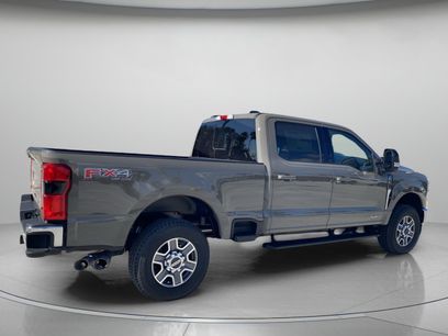 New 2026 Ford F250 Lariat w/ Lariat Premium Package