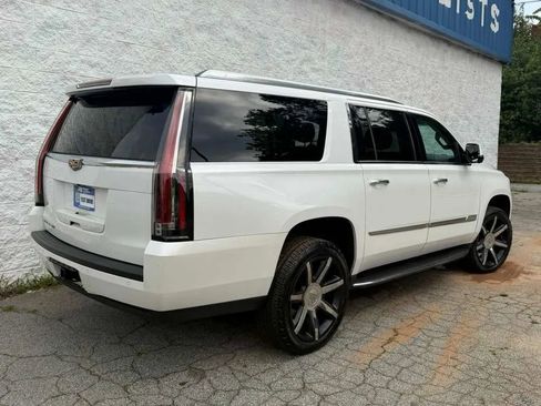 Used 2016 Cadillac Escalade ESV Premium RWD image 3
