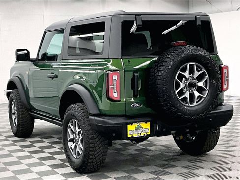 Used 2025 Ford Bronco Badlands AWD/4WD image 3