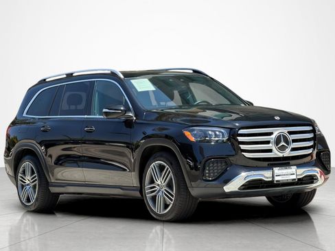Used 2026 Mercedes-Benz GLS 450 4MATIC image 7