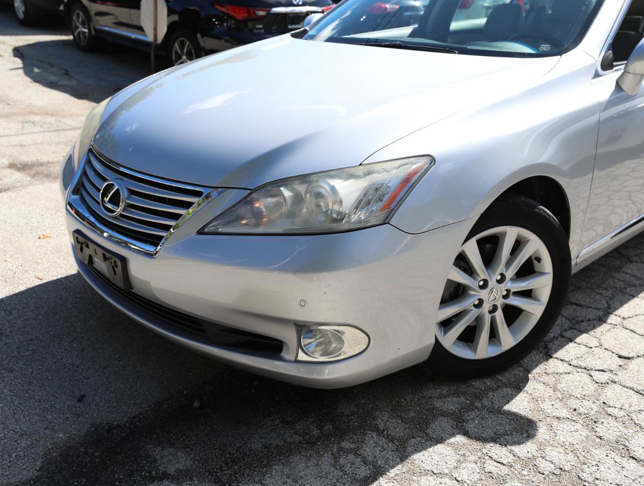 Used 2012 Lexus ES 350 FWD image 2